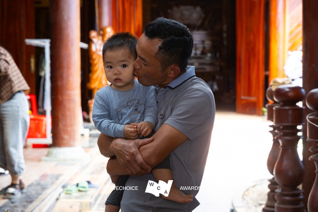 Không có phương án B: Cuộc cứu người phi thường giữa dòng lũ bằng chiếc drone phun thuốc - Ảnh 4.