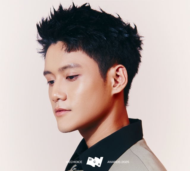 Mưa Đỏ giống như một chiến dịch - nơi mỗi cảnh quay là một nhiệm vụ, mỗi quyết định đều mang ý nghĩa như “là một nén tâm nhang để tri ân các anh hùng liệt sĩ” - Ảnh 1.