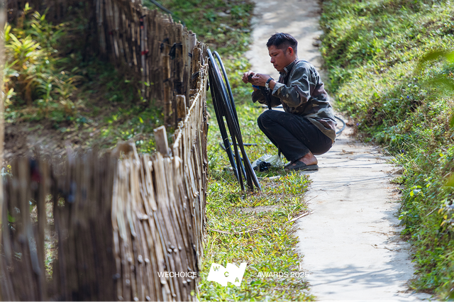 Vàng Thị Thông: Người phụ nữ Tày kể câu chuyện Bản Liền bằng ngôn ngữ của thời đại mới - Ảnh 1.
