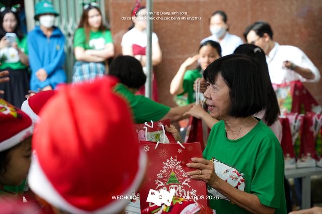 Cô giáo Phấn - Người gom giữ kỷ vật cho những đứa trẻ không còn ở lại với thế gian - Ảnh 1.